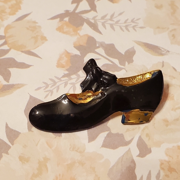 unbranded Jewelry - 🌺 vintage tap shoe brooch pin